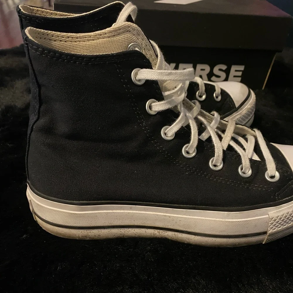 Converse Chuck Taylor All Star Lift Platform Canvas Sneakers Size 8 With Box